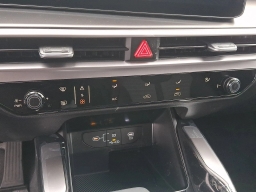 Kia Sorento LX FWD 2026