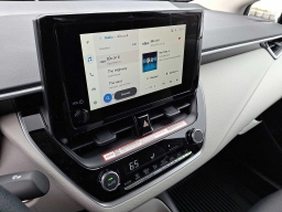 Toyota Corolla LE CVT (Natl) 2026