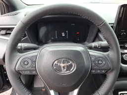 Toyota Corolla SE CVT (Natl) 2026