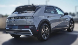 Hyundai IONIQ 5 SE Standard Range RWD 2026