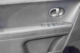 Hyundai IONIQ 5 SE Standard Range RWD 2026