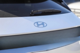 Hyundai IONIQ 5 SEL RWD 2026