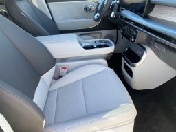 Hyundai IONIQ 9 SEL AWD 2026