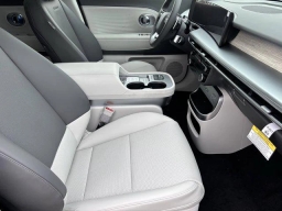 Hyundai IONIQ 9 SEL AWD 2026