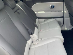 Hyundai IONIQ 9 SEL AWD 2026