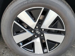 Hyundai IONIQ 9 SEL AWD 2026