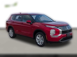 Mitsubishi Outlander ES FWD 2025