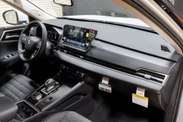 Mitsubishi Outlander Plug-In Hybrid SE S-AWC 2025