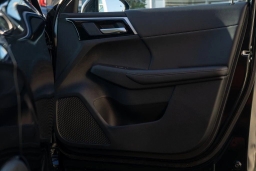 Mitsubishi Outlander Plug-In Hybrid SE S-AWC 2025