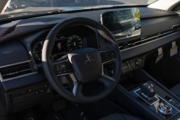 Mitsubishi Outlander Plug-In Hybrid SE S-AWC 2025