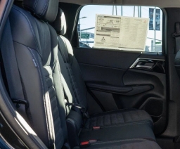 Mitsubishi Outlander Plug-In Hybrid SE S-AWC 2025