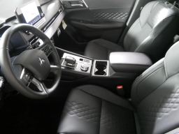 Mitsubishi Outlander Plug-In Hybrid SEL Black Edition S-AWC 2025