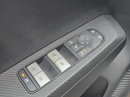 Mitsubishi Outlander Plug-In Hybrid SEL Black Edition S-AWC 2025