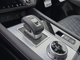 Mitsubishi Outlander Plug-In Hybrid SEL Black Edition S-AWC 2025