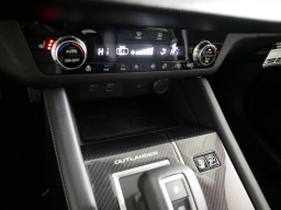 Mitsubishi Outlander Plug-In Hybrid SEL S-AWC 2025