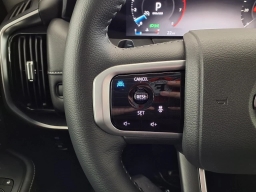 Nissan Armada SV 4x4 2026