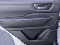 Nissan Armada SV 4x4 2026