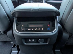 Nissan Armada SV 4x4 2026