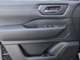 Nissan Armada SV 4x4 2026