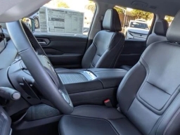 Nissan Armada SV 4x4 2026