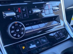 Nissan Armada Platinum Reserve 4x4 2026