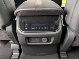 Nissan Armada PRO-4X 4x4 2026