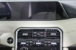 Nissan Armada Platinum 4x2 2026