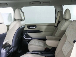 Nissan Armada Platinum 4x2 2026