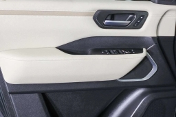 Nissan Armada Platinum 4x2 2026