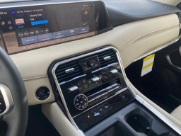 Nissan Armada Platinum 4x4 2026