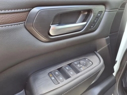 Nissan Armada Platinum 4x4 2025