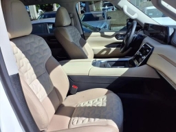 Nissan Armada Platinum 4x4 2026