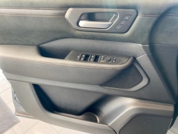 Nissan Armada NISMO 4x4 2026