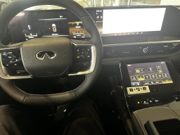 INFINITI QX80 LUXE AWD 2026