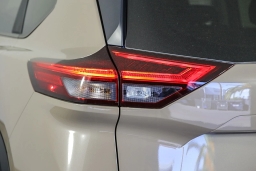 Nissan Rogue SV AWD 2025