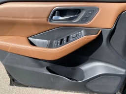 Nissan Rogue Platinum AWD 2026