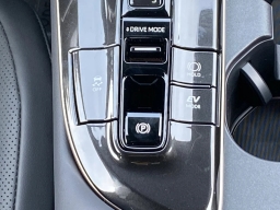 Toyota Crown Signia Limited AWD (Natl) 2026