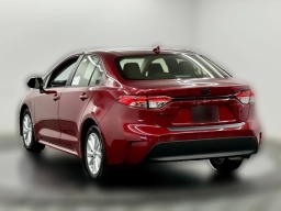 Toyota Corolla LE CVT (Natl) 2026