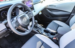 Toyota Corolla LE CVT (Natl) 2026