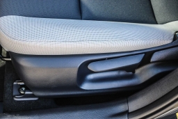 Toyota Corolla LE CVT (Natl) 2026