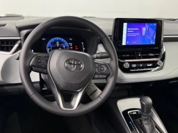 Toyota Corolla SE CVT (Natl) 2026