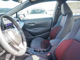 Toyota Corolla SE CVT (Natl) 2026