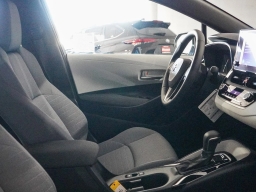 Toyota Corolla SE CVT (Natl) 2026