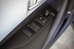 Toyota Corolla SE CVT (Natl) 2026