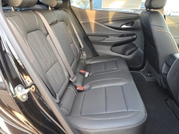 Buick Envista Avenir FWD 4dr 2026