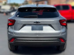 Chevrolet Trax LS FWD 4dr 2026