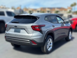 Chevrolet Trax LS FWD 4dr 2026