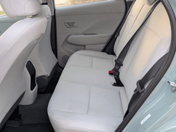 Hyundai Kona SE FWD 2026