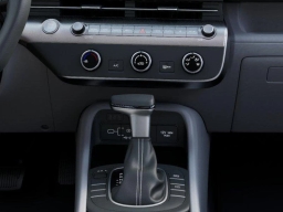 Hyundai Kona SE FWD 2026