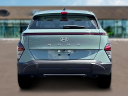 Hyundai Kona SE FWD 2026